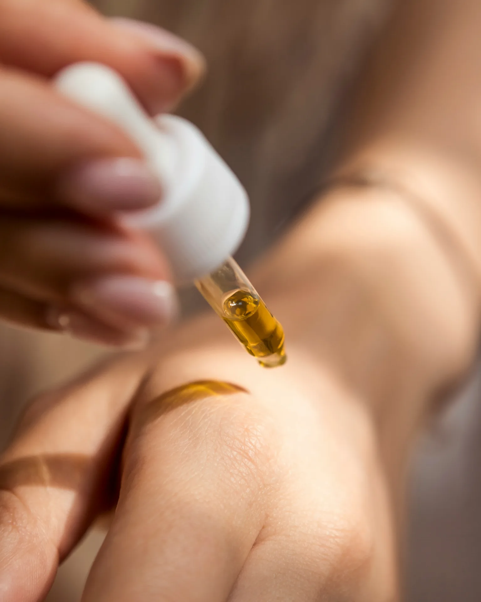 5 Essential Skincare Habits for Glowing Skin